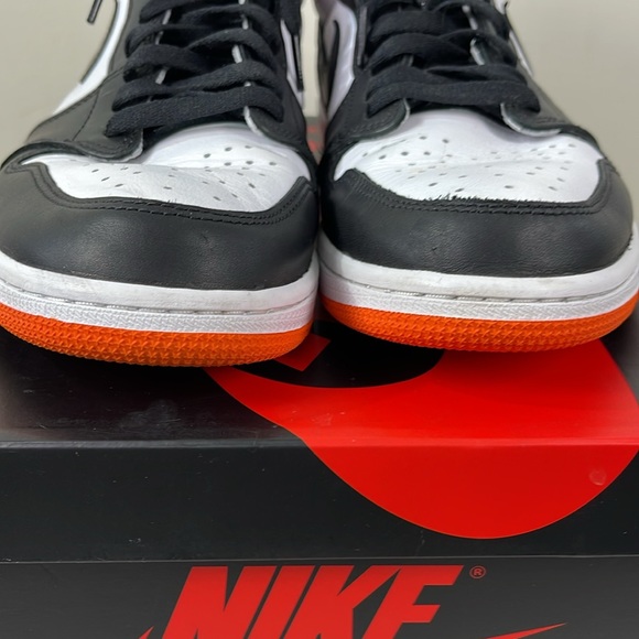 Jordan 1 Retro High Electro Shoes - Picture 3 of 12